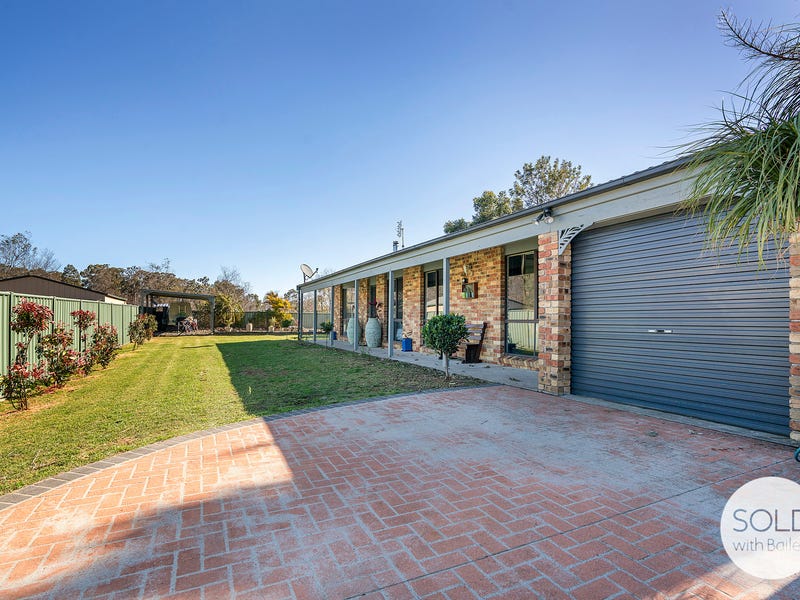 42 Rothbury Street, North Rothbury, NSW 2335