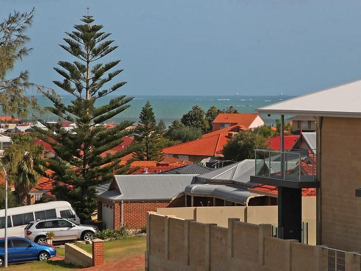 14 Swanson Way, Ocean Reef, WA 6027