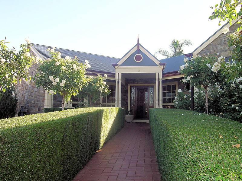 5 Sunset Court, Mildura, Vic 3500 Property Details