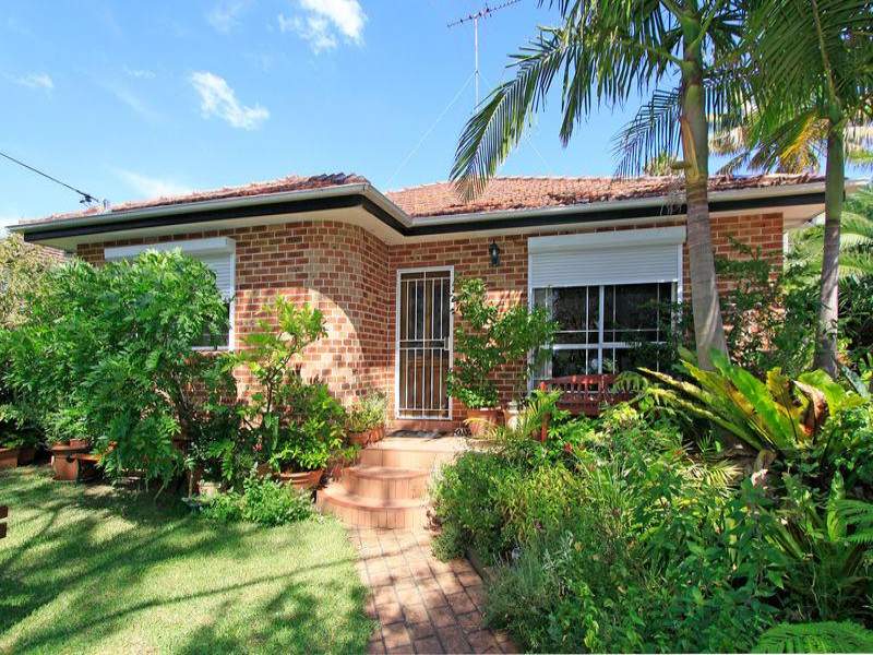205 Oak Road, Kirrawee, NSW 2232 Property Details
