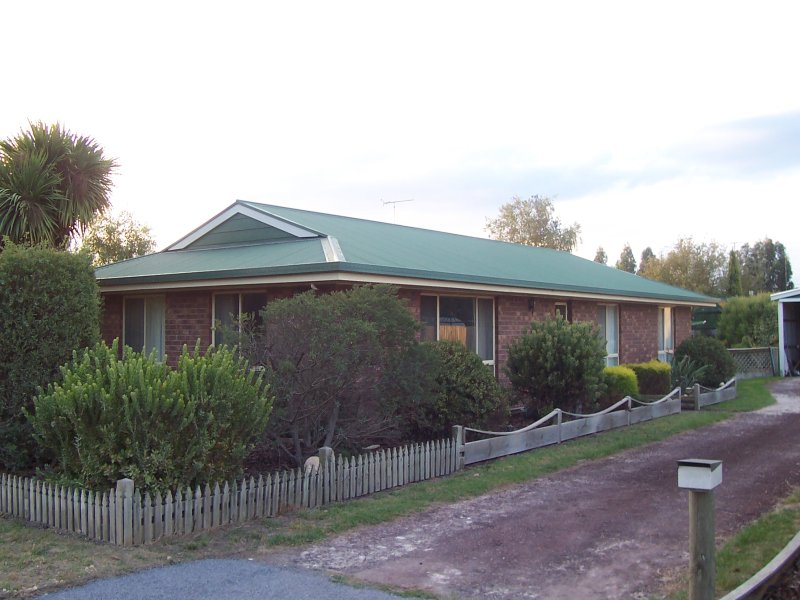 4 Whitington Square, Tarpeena, SA 5277 Property Details