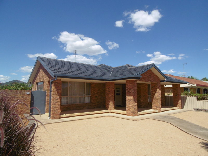 361 Clarinda Street, Parkes, NSW 2870 Property Details