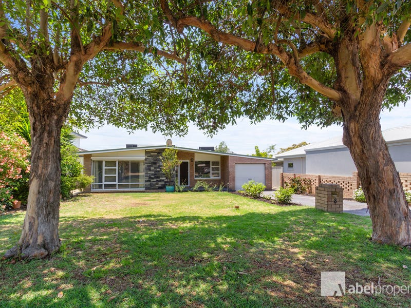 8 Willow Road, Woodlands, WA 6018 Property Details