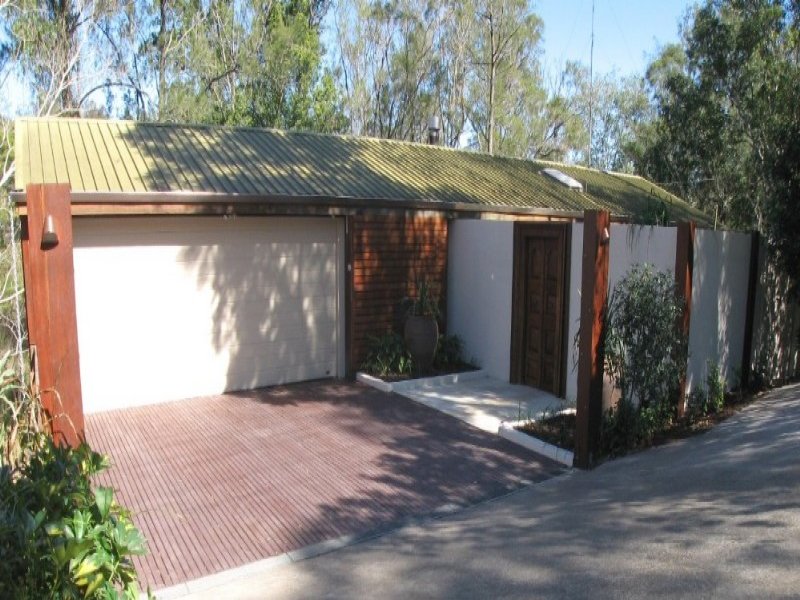 68 Savages Rd, Brookfield, Qld 4069 Property Details