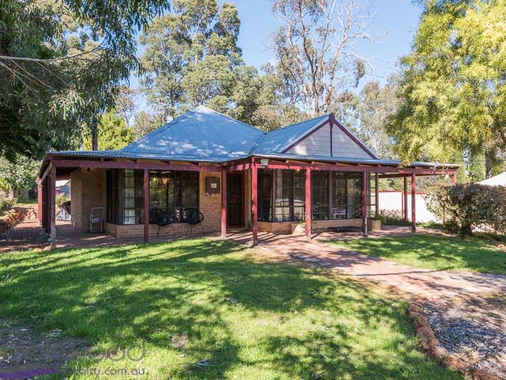 40 Willcox Street, Chidlow, WA 6556