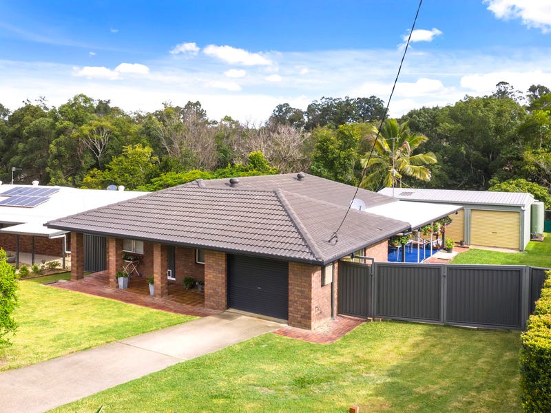 19 Lachlan Avenue, Nambour, QLD 4560