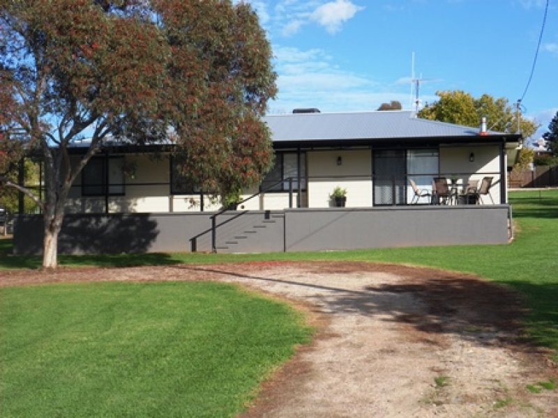 5 East Street, Canowindra, NSW 2804