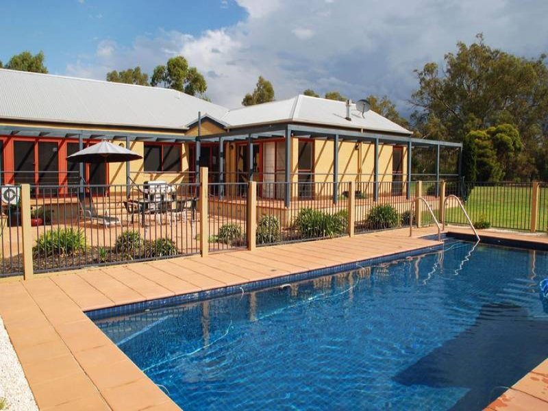 94 Murray Drive, Echuca, Vic 3564 Property Details