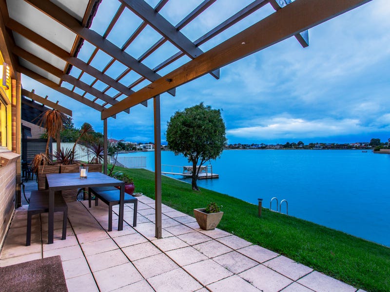12/41 Lochside Drive, West Lakes, SA 5021