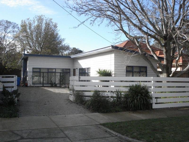 9 Kirkwood Street, Beaumaris, Vic 3193 Property Details