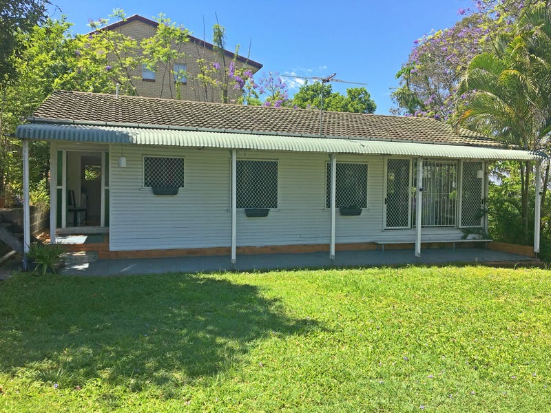 4 Clarence Road, Indooroopilly, QLD 4068