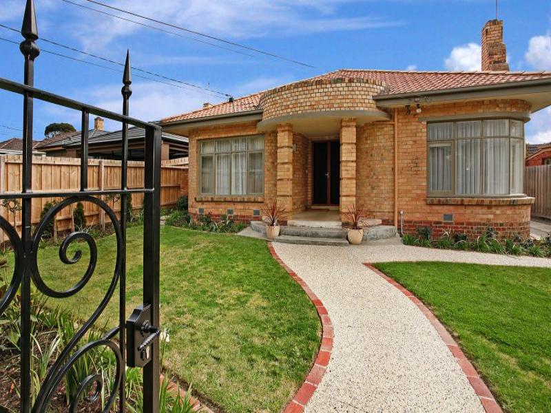 13 Charming Street, Hampton East, VIC 3188 13 Charming Street, Hampton East, VIC 3188