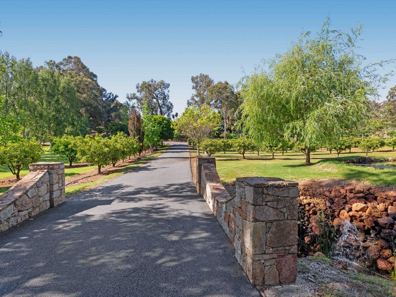 292 Albany Highway, Bedfordale, WA 6112 House for Sale realestate