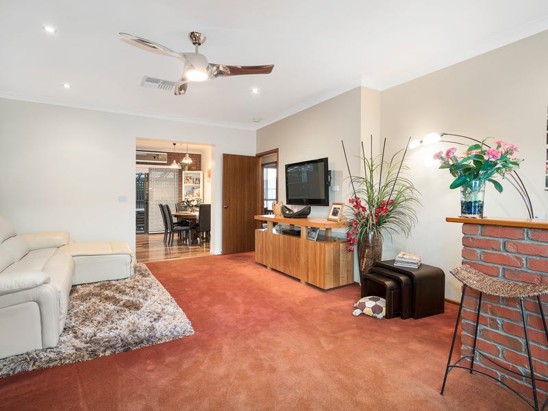 2/3 Brent Court, Lavington, NSW 2641