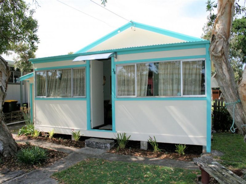 34 Schafer Street, Red Rock, NSW 2456