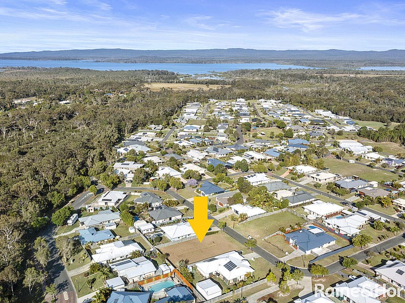 8 Dianella Circuit, Cooloola Cove, QLD 4580