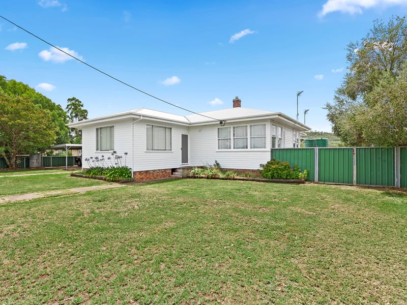 10 New England Highway, Allora, Qld 4362 Property Details