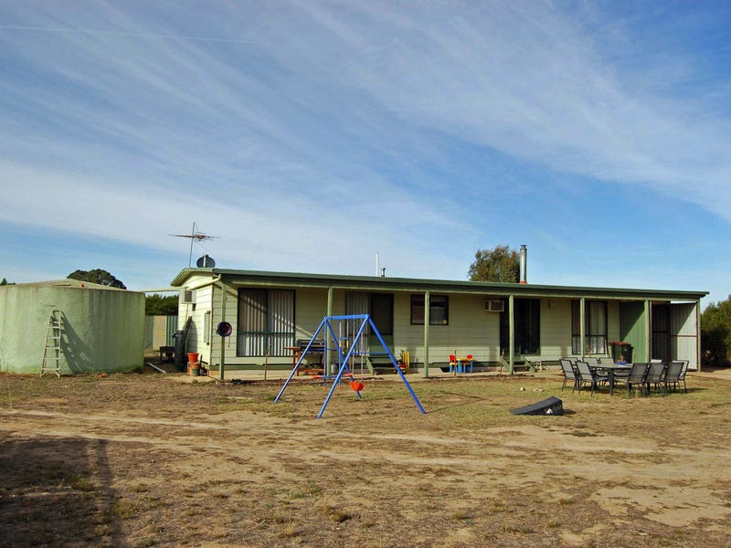 21 Bains Road, Navarre, VIC 3384