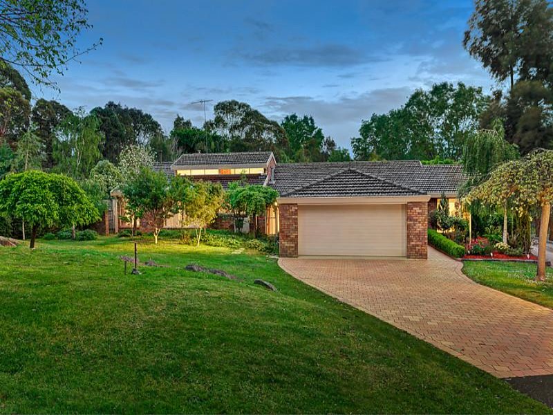 2224 St Avenue, Templestowe, VIC 3106