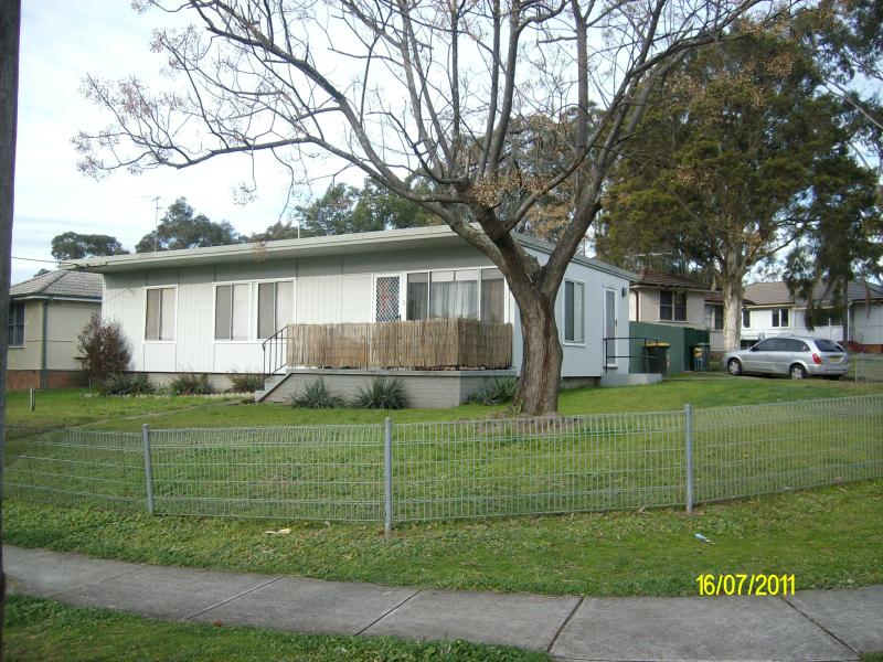 8 Dugald St, Riverstone, NSW 2765 Property Details