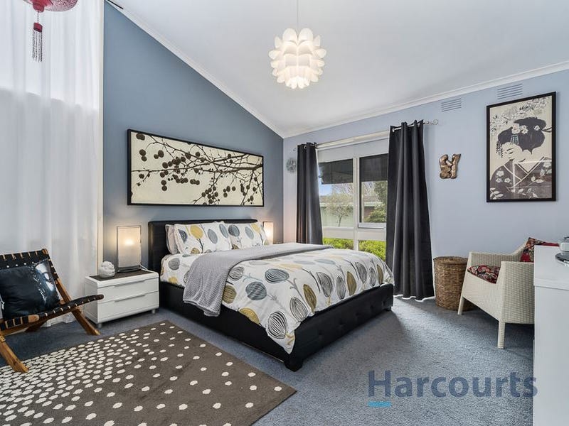 30 Barclay Avenue, Frankston, Vic 3199 Property Details