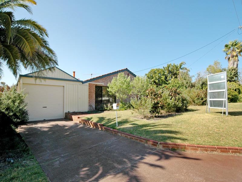 10 Hazeltine Court, Yanchep, WA 6035