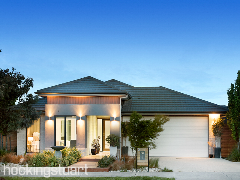 5 Cavalier Drive, Craigieburn, Vic 3064 Property Details