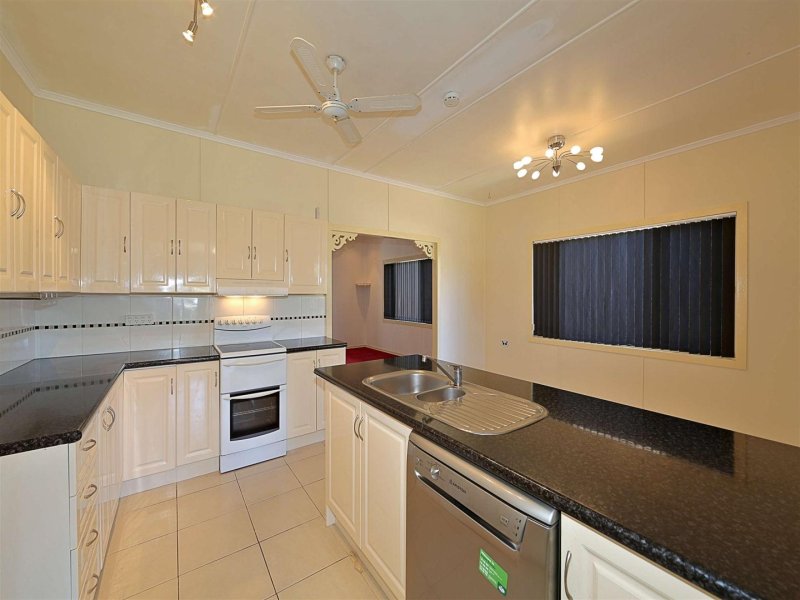 136 Bargara Road, Bundaberg East, QLD 4670