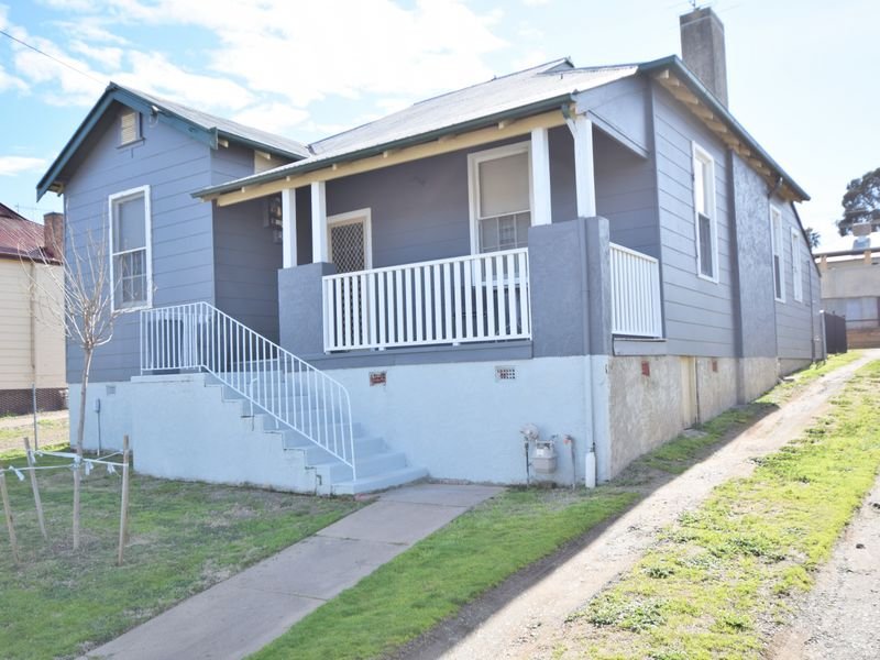 99 William Street, Young, NSW 2594 Property Details