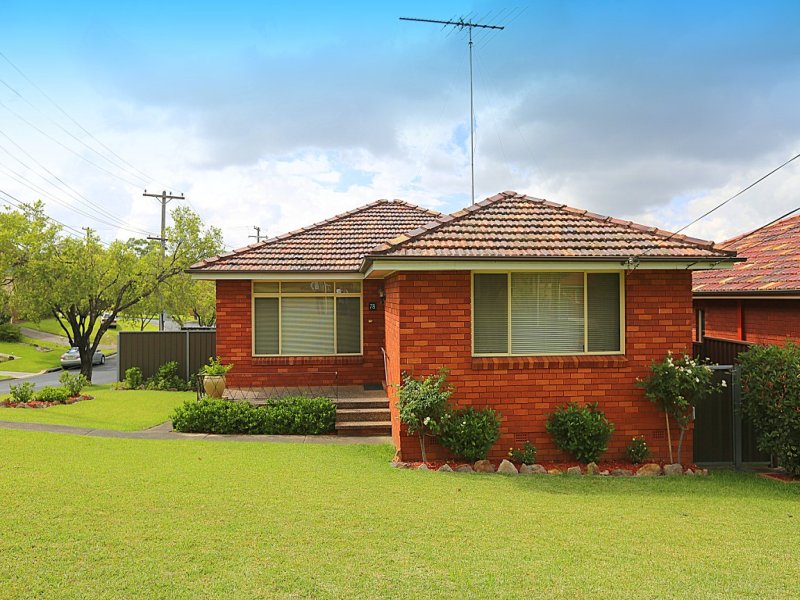 78 Denman Road, Hall, NSW 2198