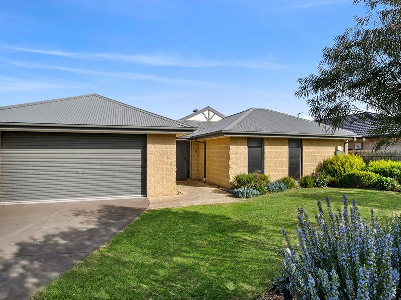 20 Veda Avenue, Mount Martha, VIC 3934 20 Veda Avenue, Mount Martha, VIC 3934