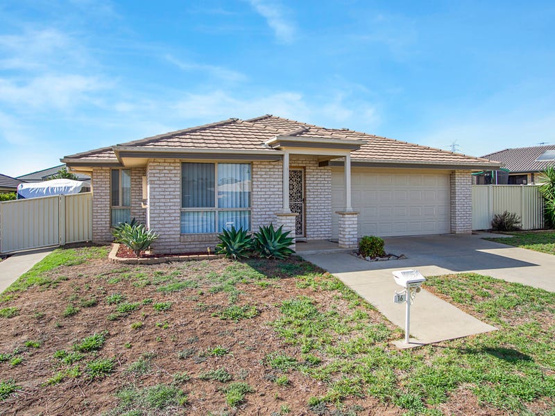 16 Falcon Drive, Calala, NSW 2340