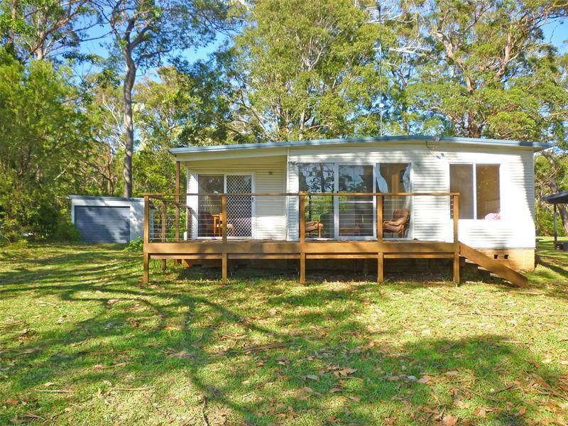 61 Lakeside Drive, South Durras, NSW 2536