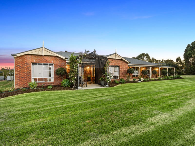 160 ToongabbieCowwarr Road, Toongabbie, Vic 3856 Lifestyle for Sale
