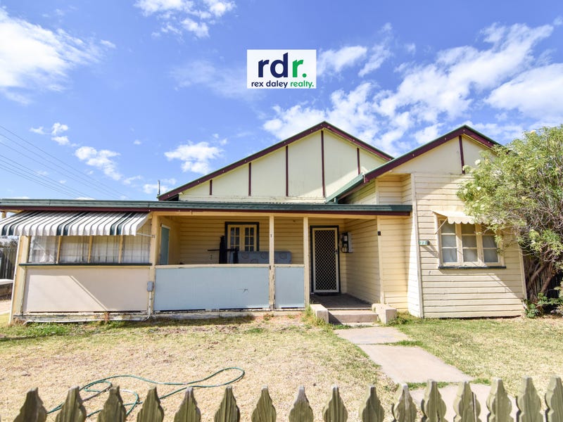 77 Granville Street, Inverell, NSW 2360 Property Details