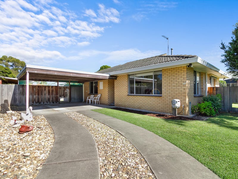 2/143 Stawell Street, Sale, Vic 3850 Property Details