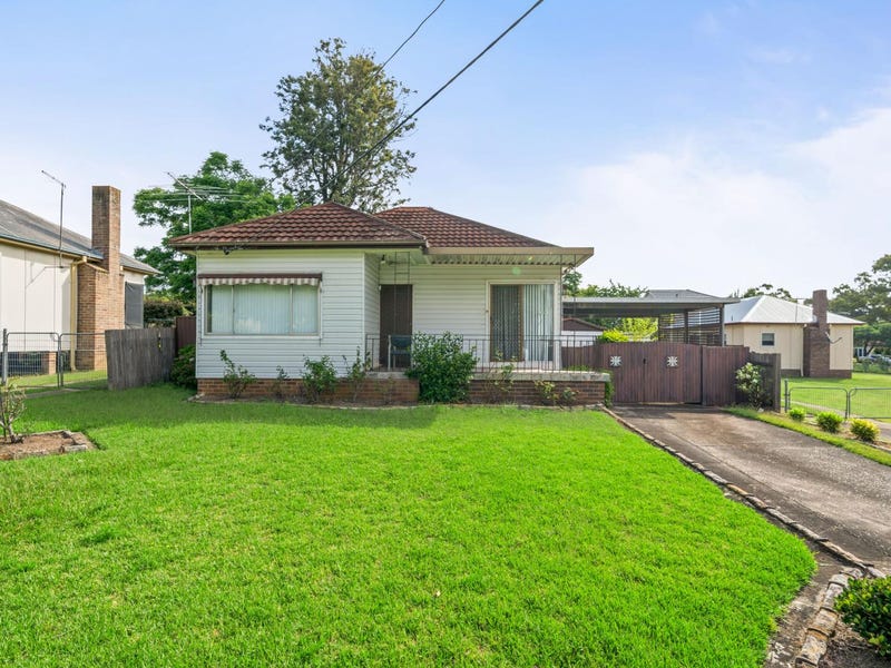 1 Enright Street, East Hills, NSW 2213