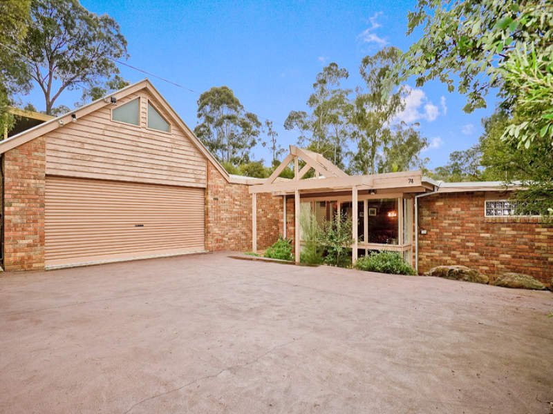 74 Henry Street, Eltham, Vic 3095 Property Details