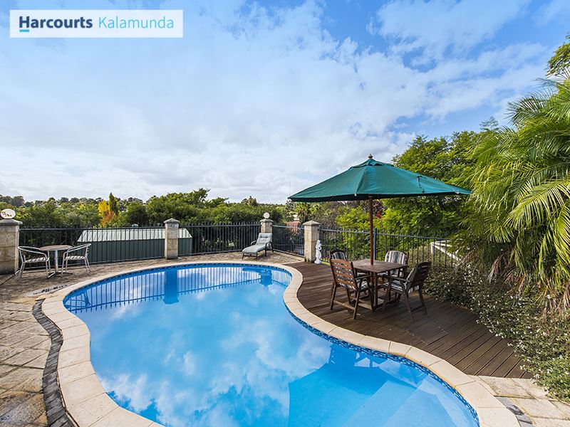 209 Pomeroy Road, Lesmurdie, WA 6076 Property Details