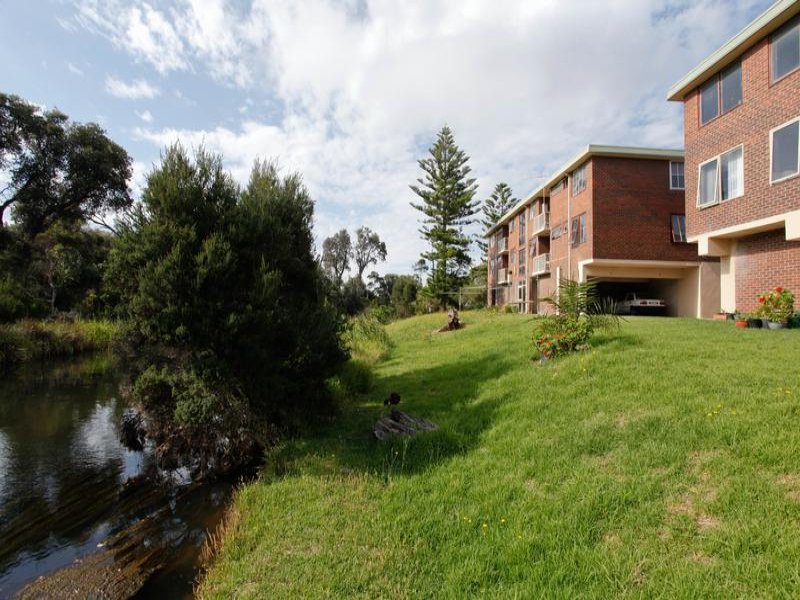 2/298 Nepean Highway, Seaford, Vic 3198 Property Details