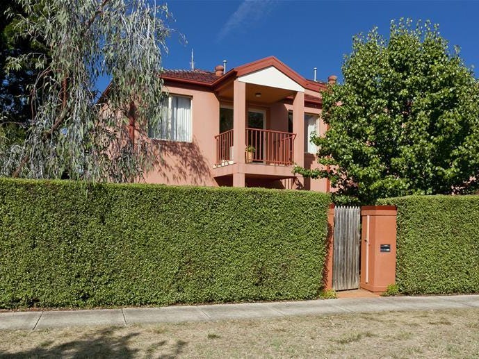 2/15 Towns Crescent, Turner, ACT 2612 Property Details