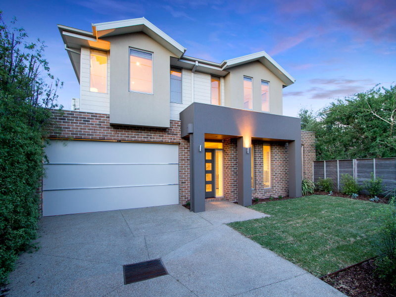 9 Seaview Avenue, Mornington, Vic 3931 Property Details