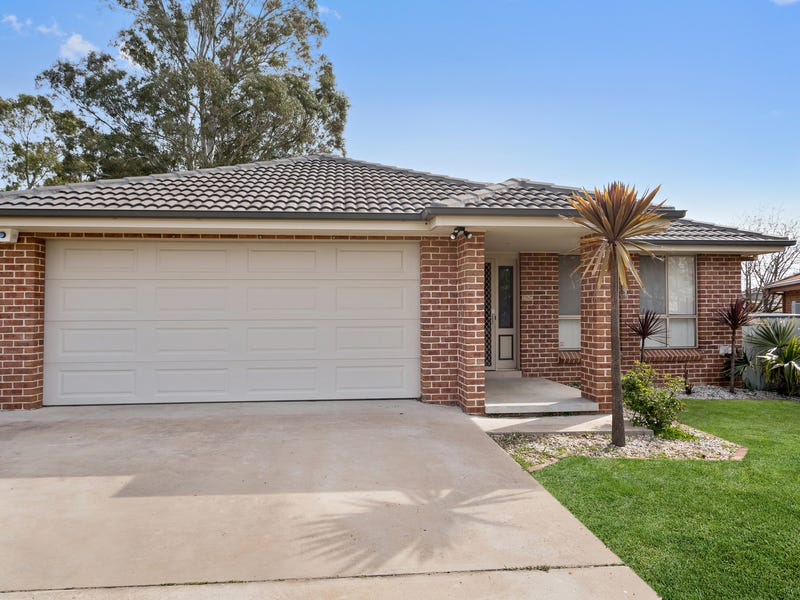 4 Evans Place, Orange, NSW 2800 Property Details