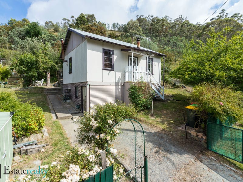 10 Beazley Street, Captains Flat, NSW 2623