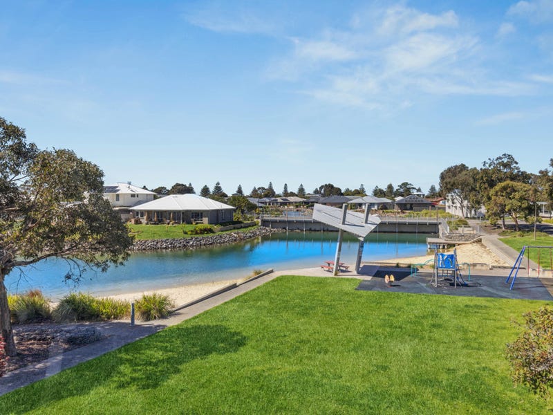 42 Malen Avenue, Victor Harbor, SA 5211