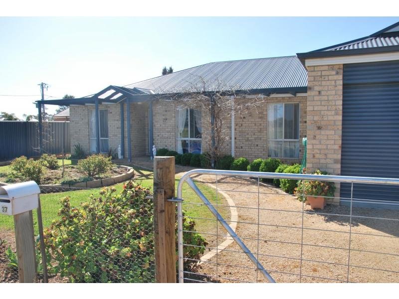 35 37 Arthur Street, Strathmerton, Vic 3641 Property Details