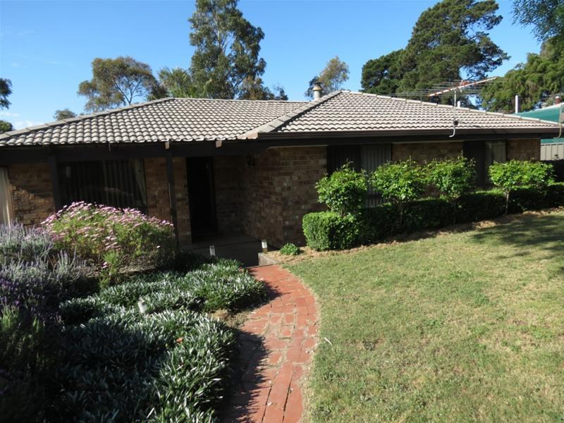 6 Johannes Street, Springton, SA 5235