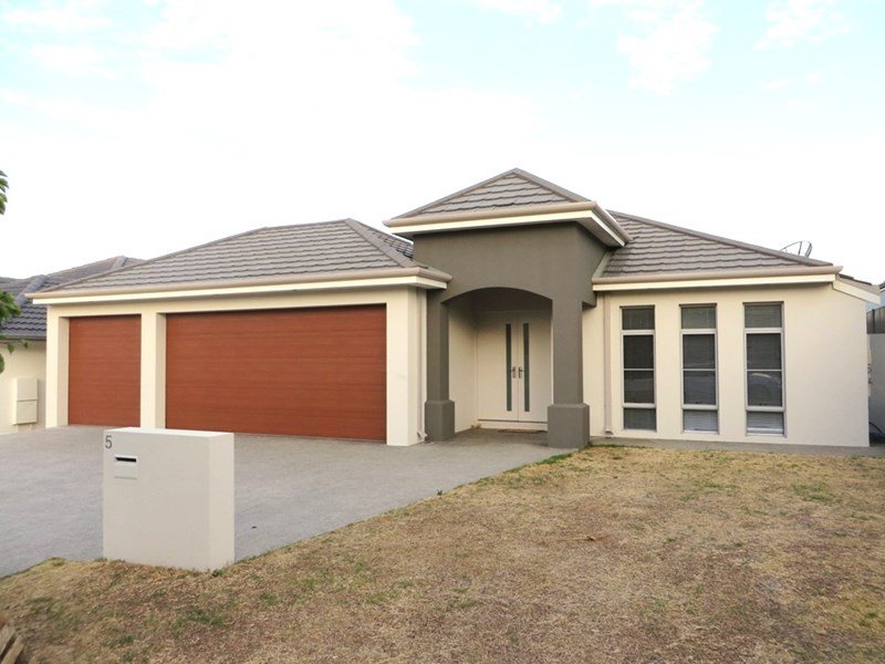 5 Elmdon Link, Landsdale, WA 6065 Property Details