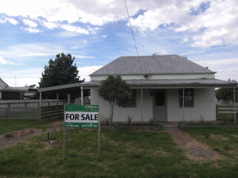 33 Bury Street, Euroa, Vic 3666 Property Details