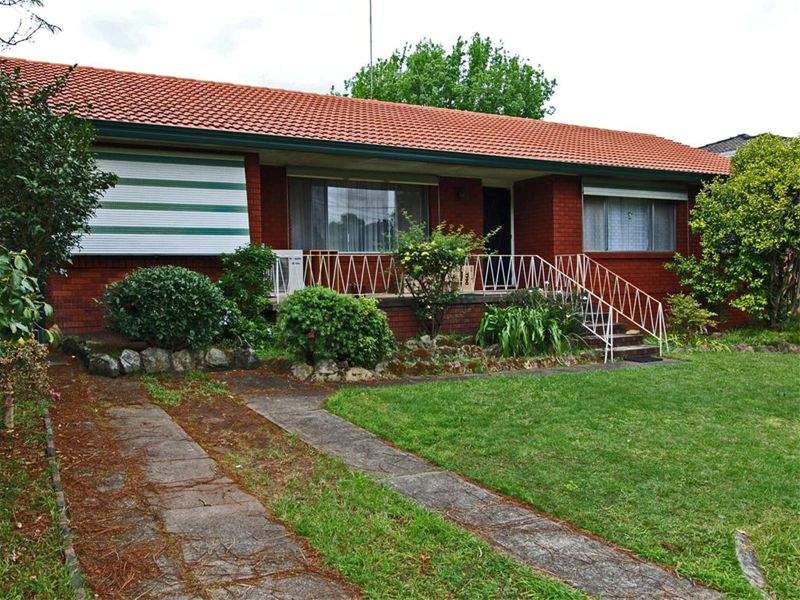 17 Huxley Drive, Winston Hills, NSW 2153